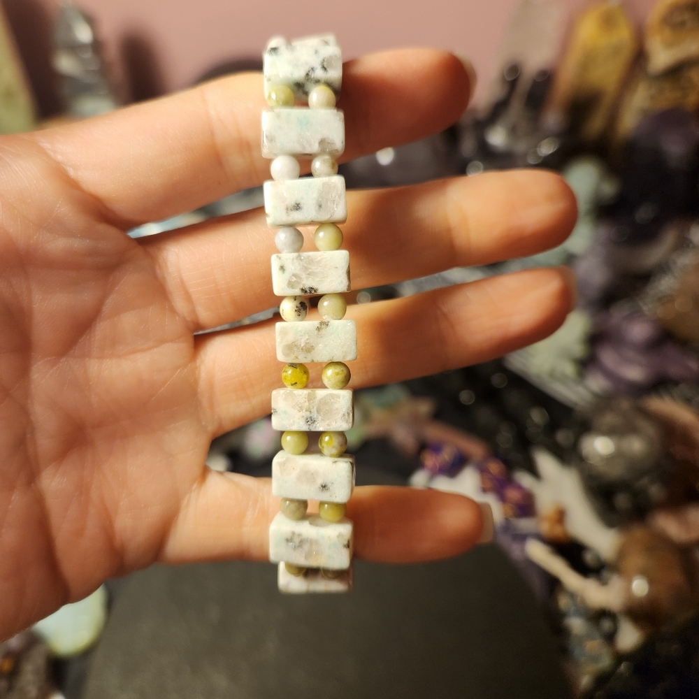 Yellow Grass Tourquoise Bracelet (Size 6.75)